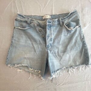 Abercrombie curve love Dad Shorts, Light Wash, 32 inch waist